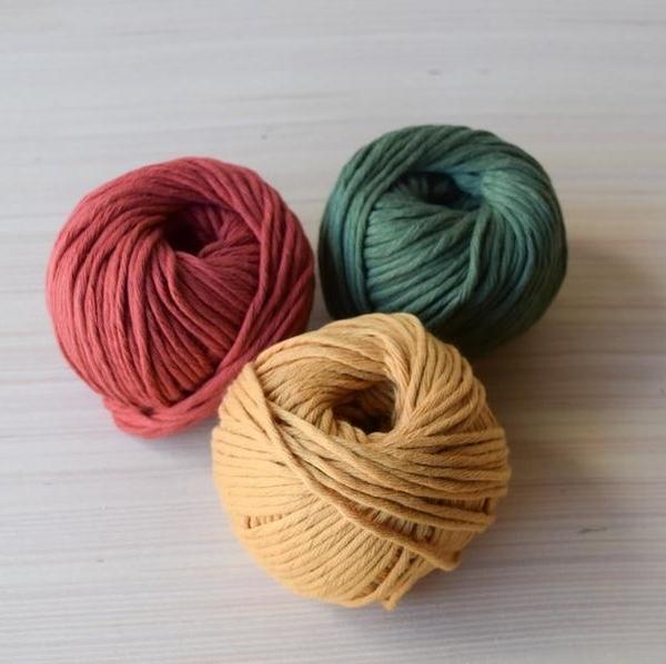 Macrame cotton cord for macrame earrings, macrame keychains and pacifiers.