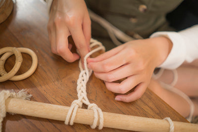 How To Make A Simple DIY Macrame Bracelet