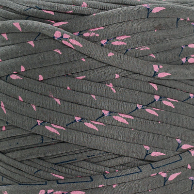 Printed Recycled T-Shirt Fabric Yarn - Graffiti Gray