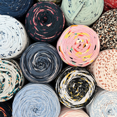 Printed Recycled T-Shirt Fabric Yarn - Olive Abstract