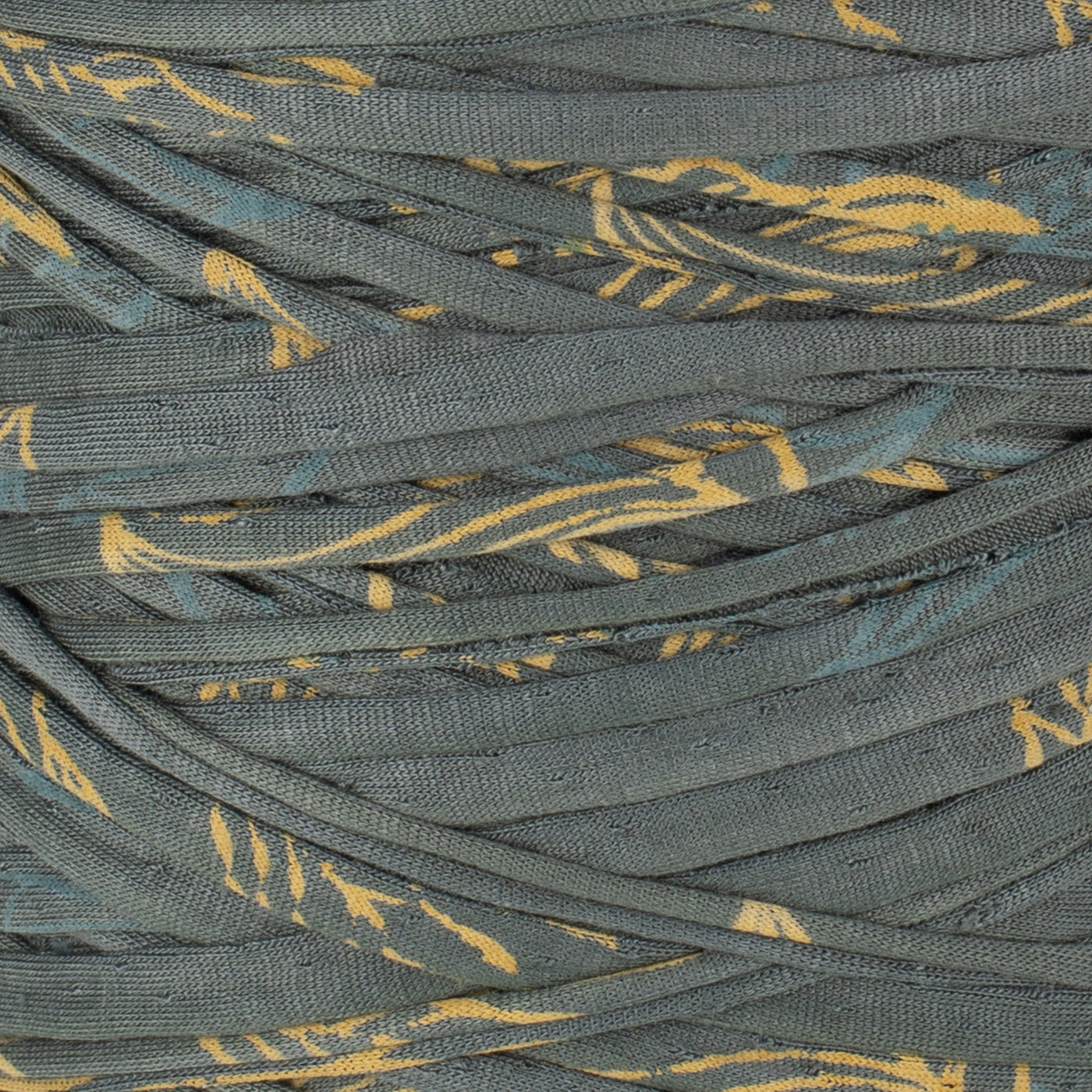 Printed Recycled T-Shirt Fabric Yarn - Olive You