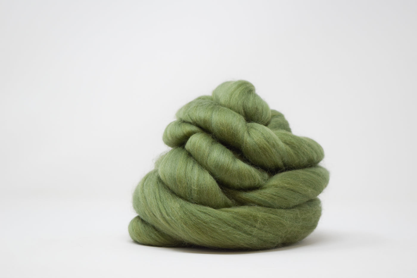 MERINO WOOL ROVING - MOSS