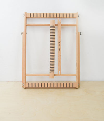 L WEAVING LOOM