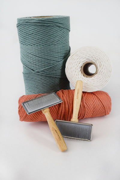 MACRAME CORD FRINGE BRUSH