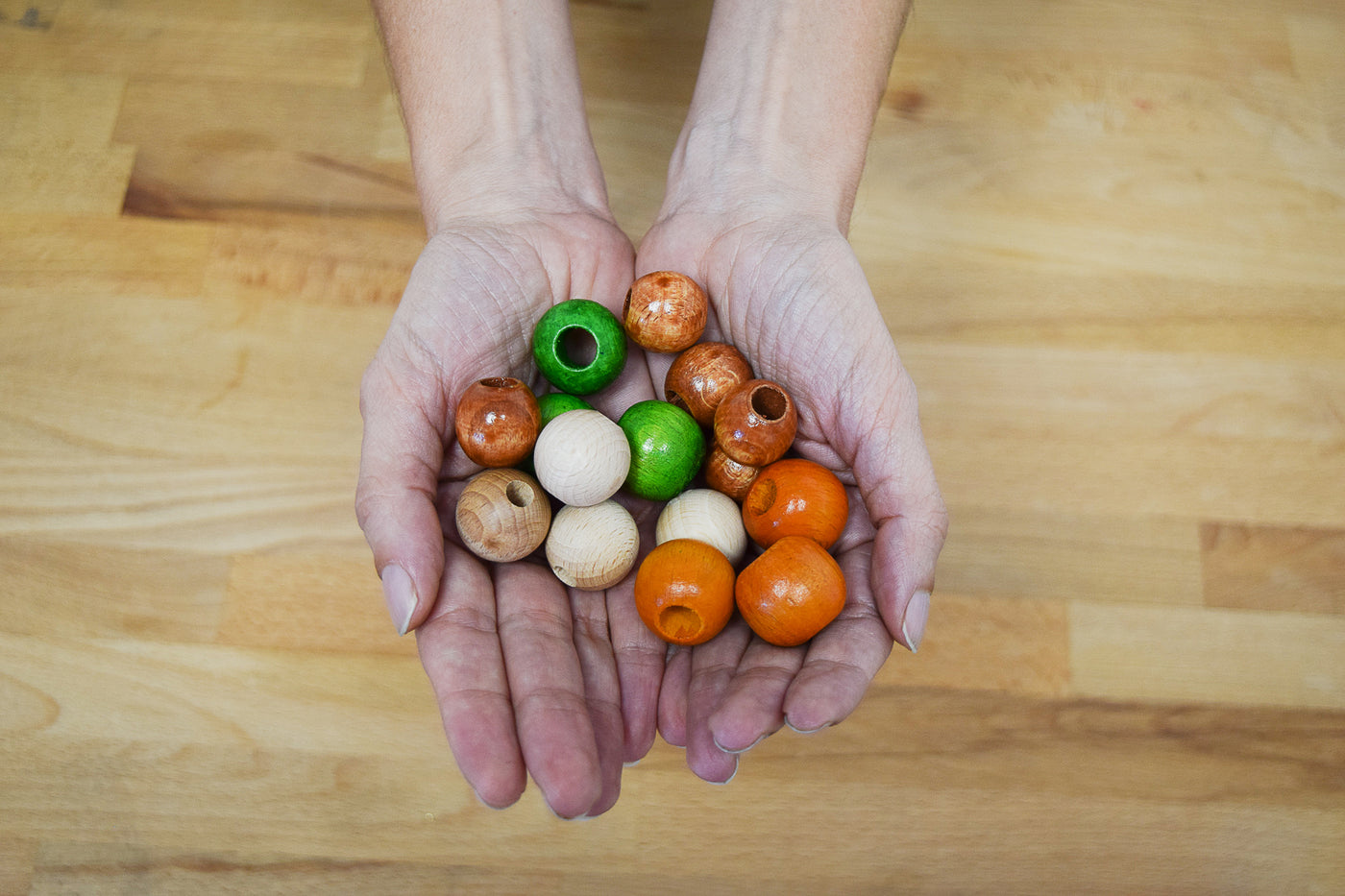 Wood beads balls for macrame, garlands and crafts